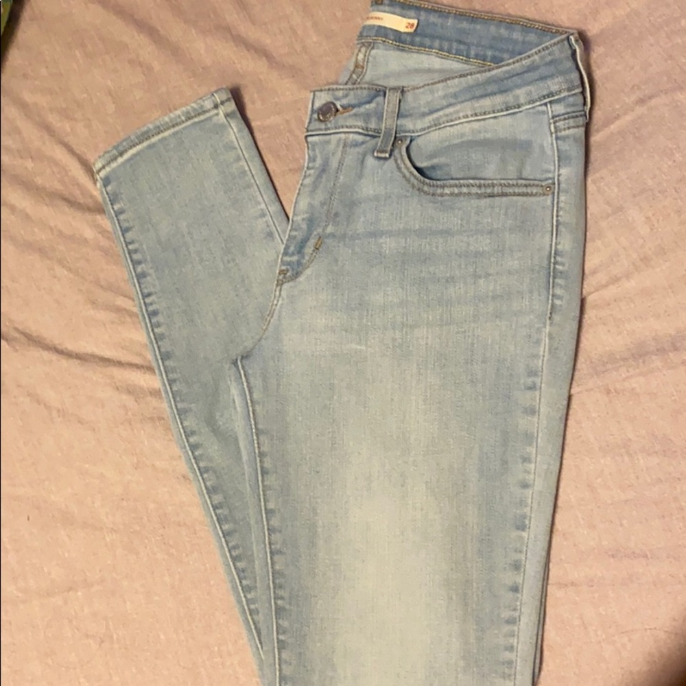 Levi’s 711 Skinny Jeans